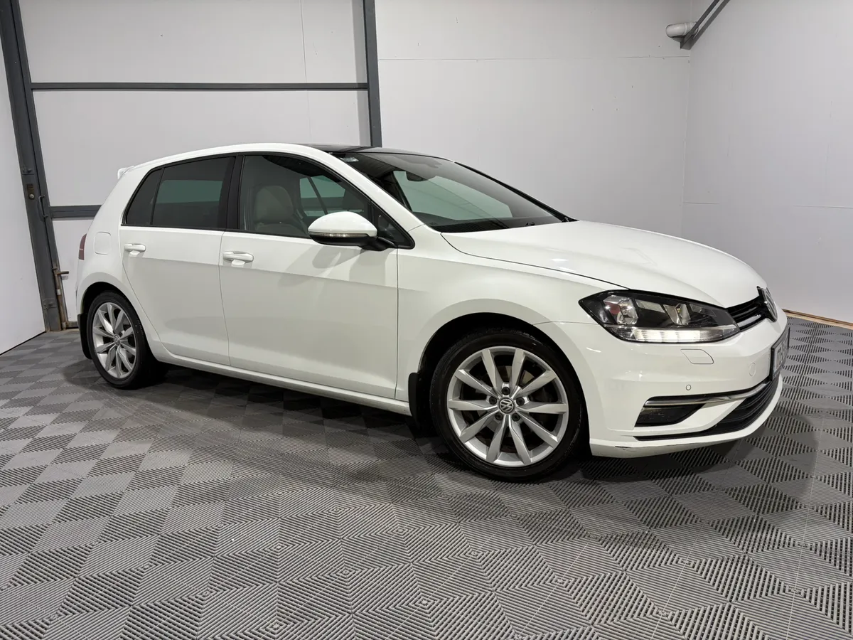 17 Volkswagen Golf Highline 2.0 TDi 150 Bhp - Image 1