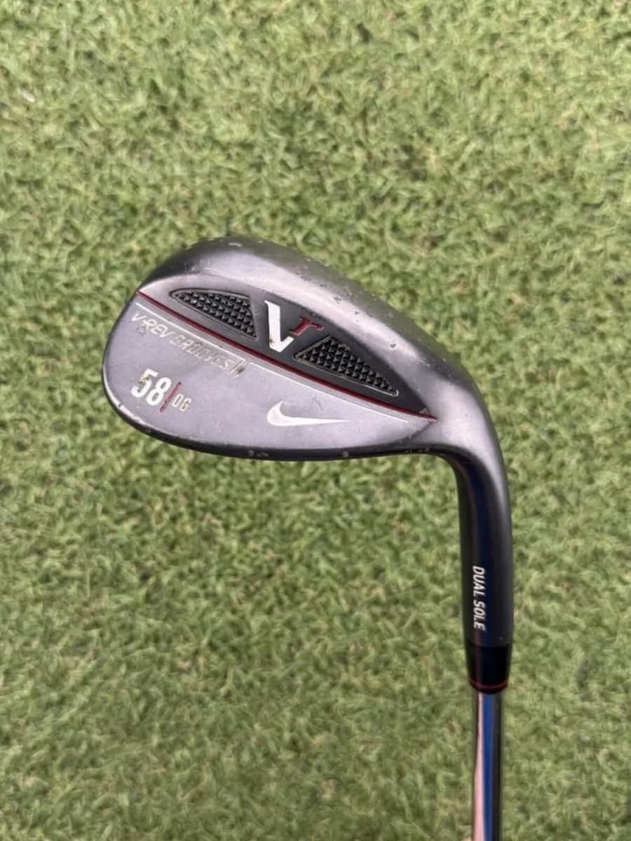 NIKE V-REV GROOVES WEDGE LW 58°.06 / STIFF - Image 2