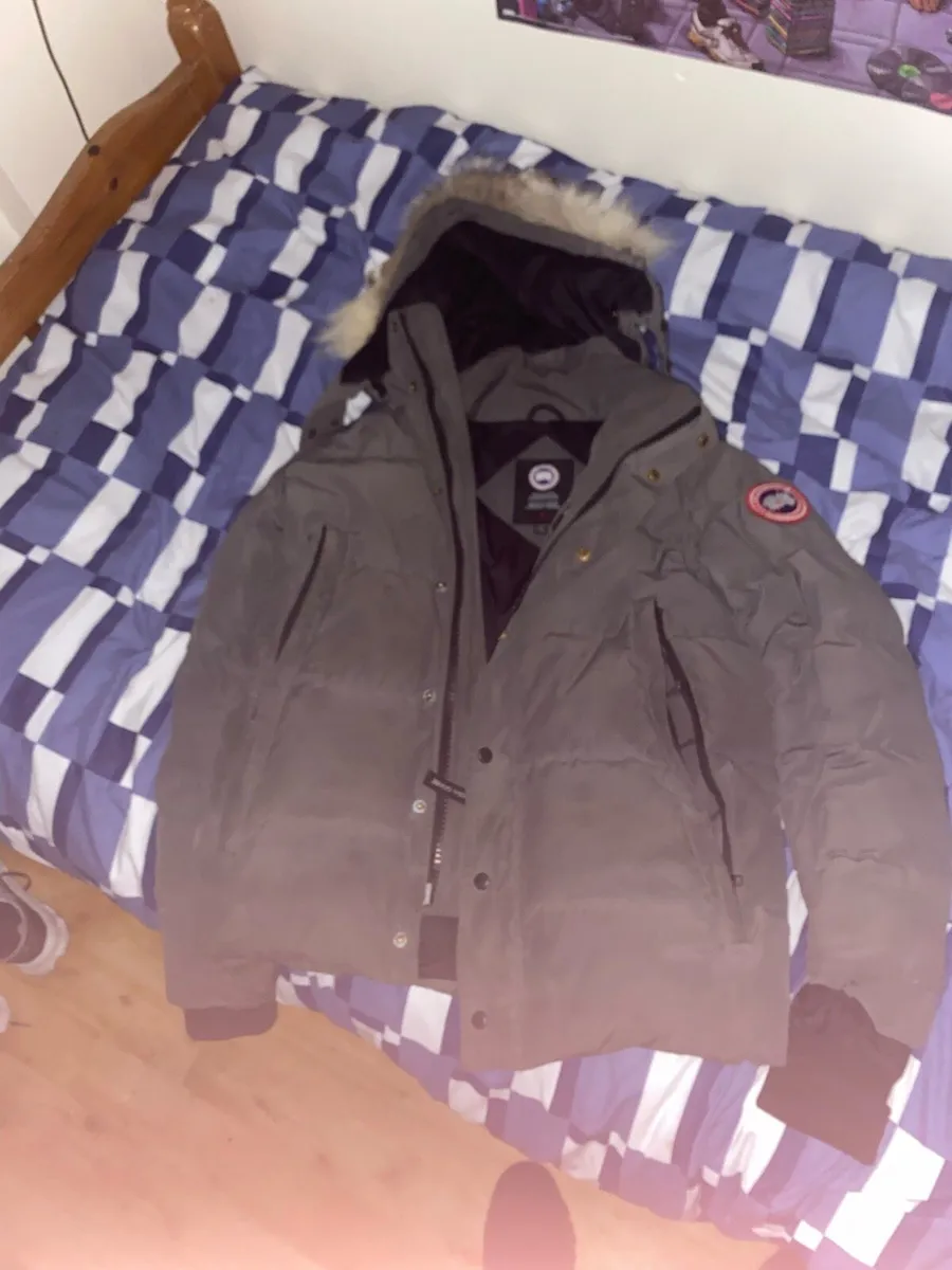 Canada Goose Wyndham - Image 1
