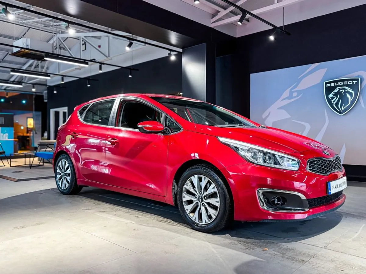 2018 Kia Ceed 1.6 EX SAM 5DR Hatchback - Image 1