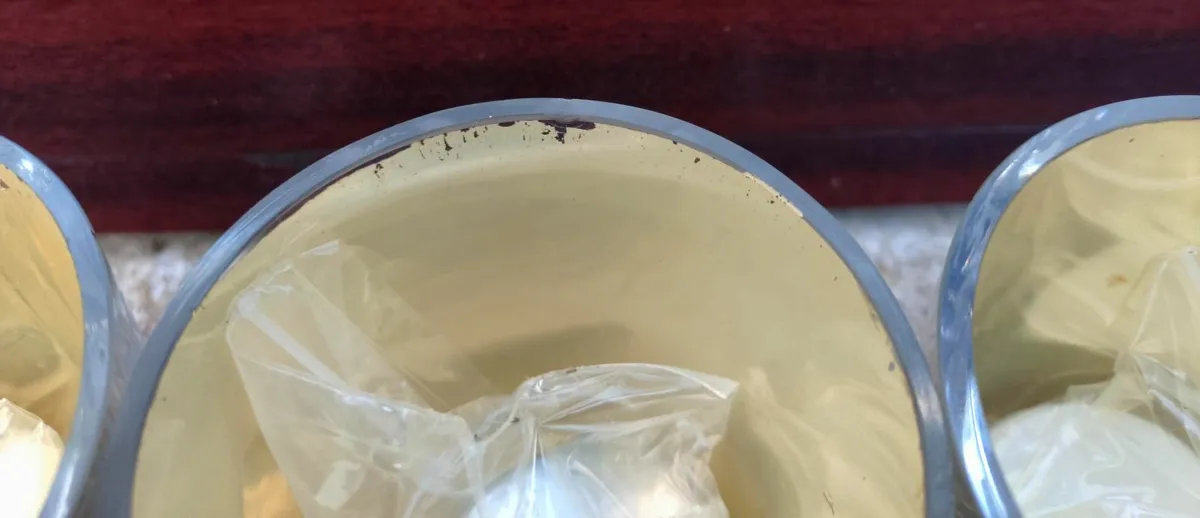 3 TEA LIGHT GLASS CANDLE HOLDERS. - Image 3