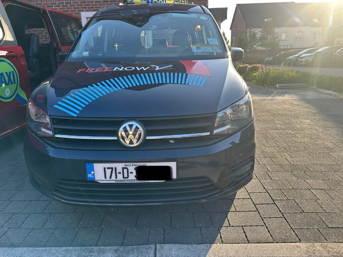 Volkswagen Caddy taxi 2017 DSG Automatic - Image 2