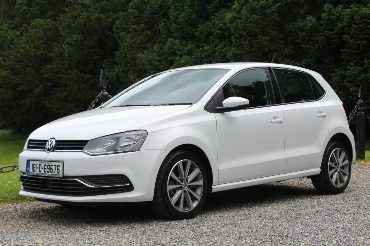 2016 VOLKSWAGEN POLO 1.2 TSI AUTOMATIC - Image 2