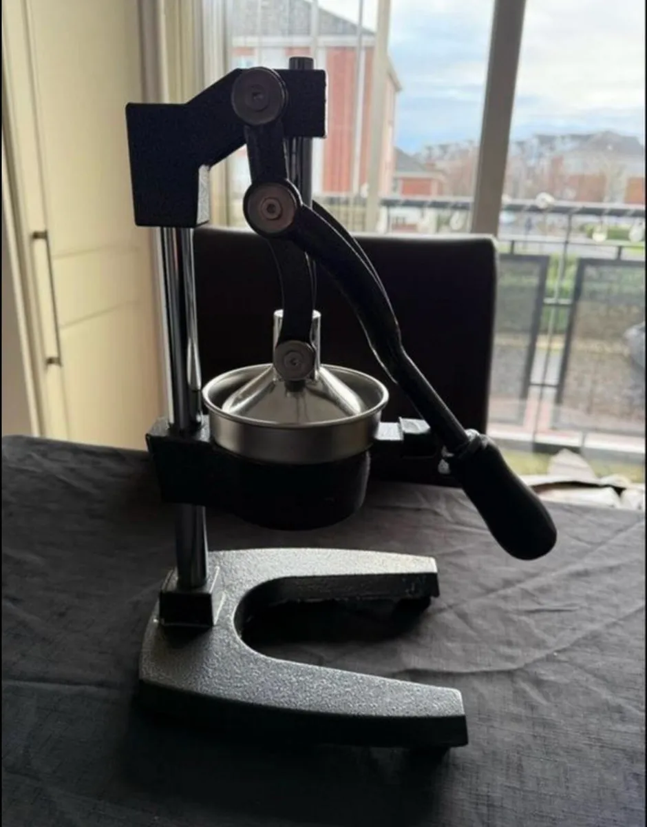 Brand new commercial cast iron manual juicer - Image 3