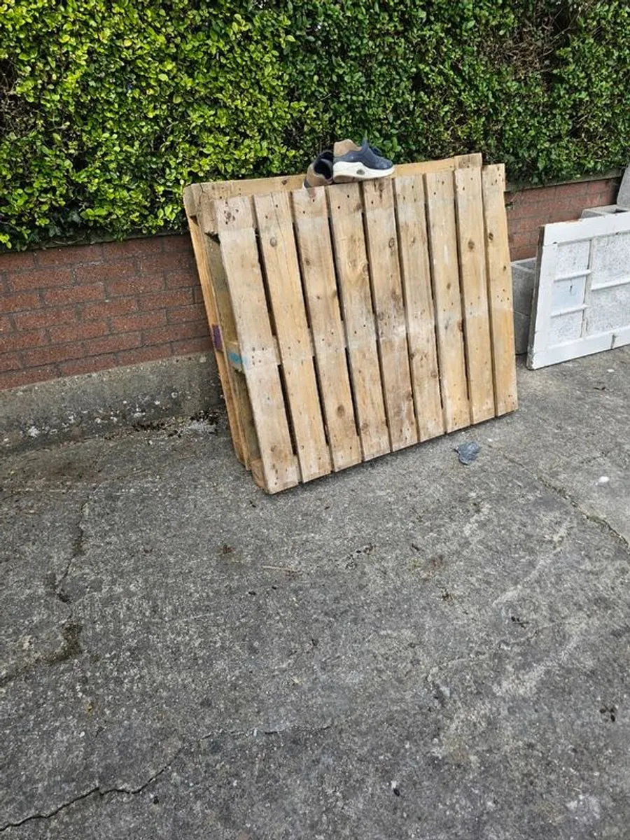 Scrap metal Garage door free to take - Image 2