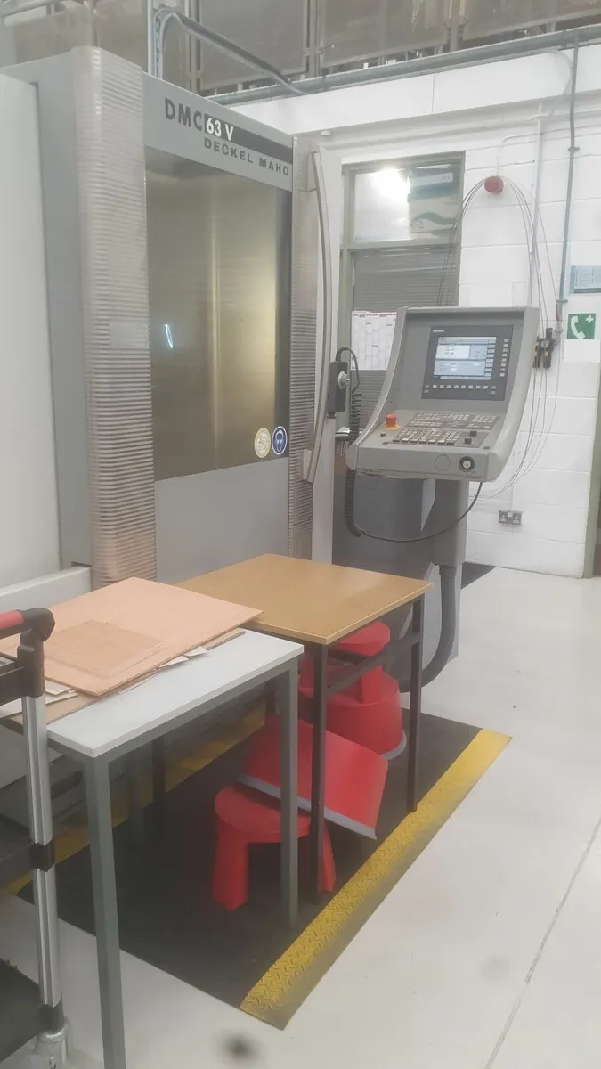 CNC milling machine - Image 4