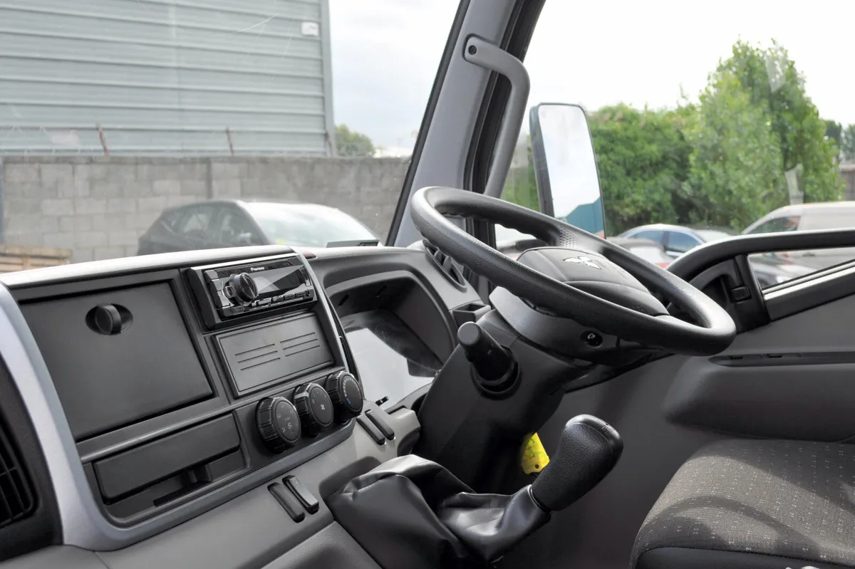Mitsubishi Dropside CAR Licence HIRE -service inc - Image 4