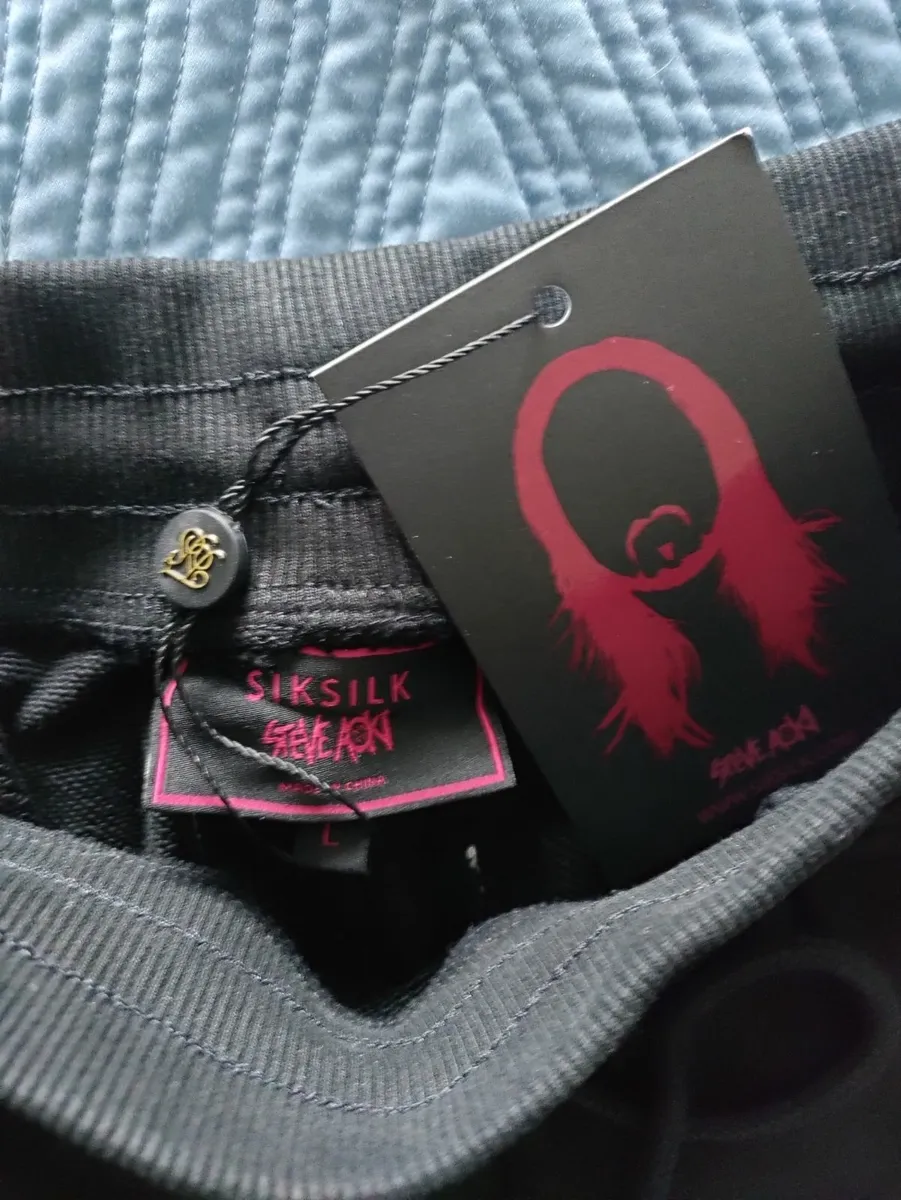 SikSilk X Steve Aoki shorts L New - Image 4