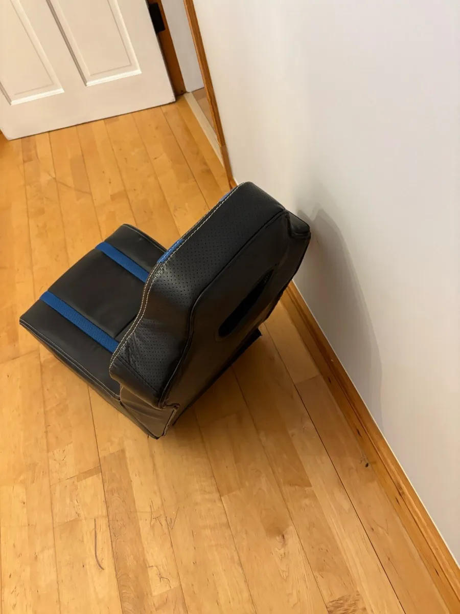 Gaming Chair - Image 2