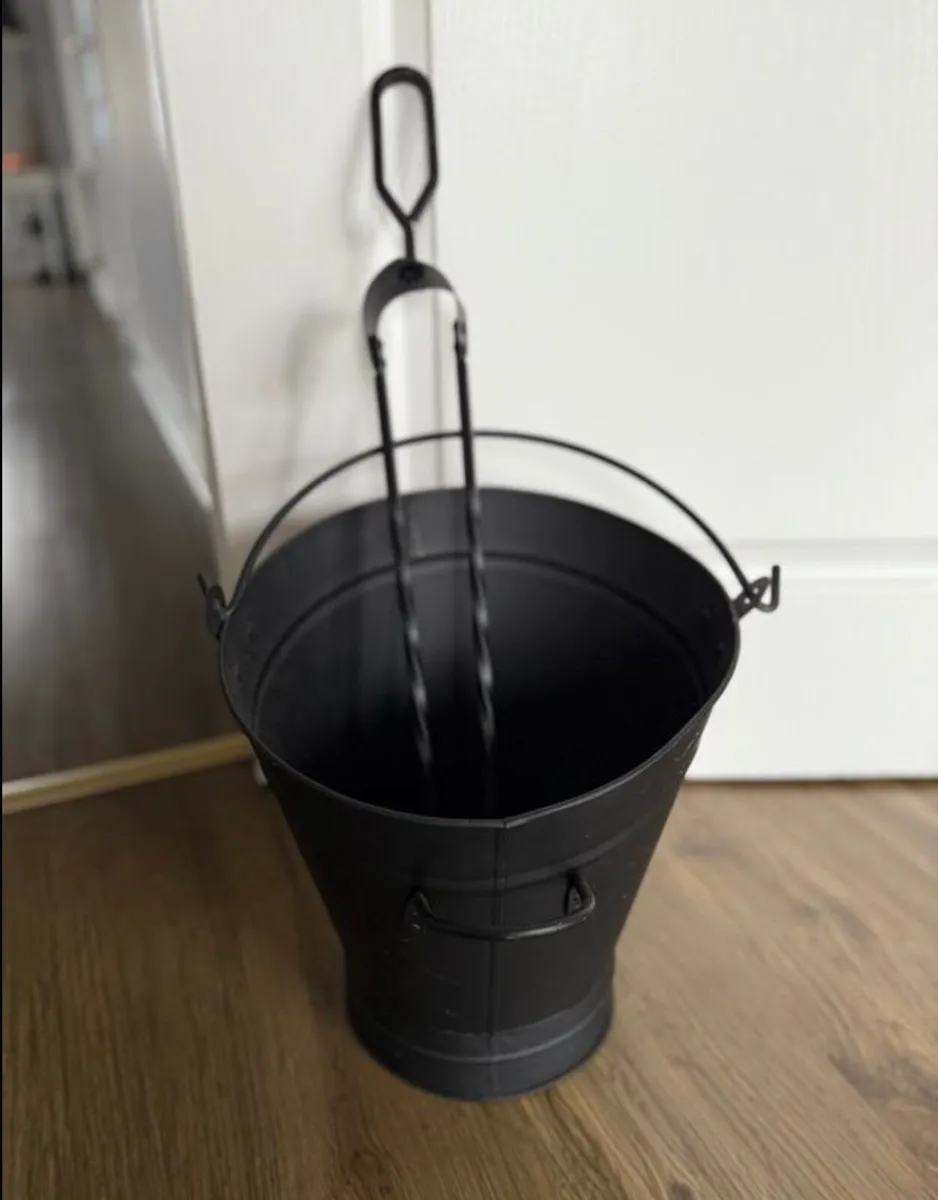 Coal bucket, great condition - Image 3
