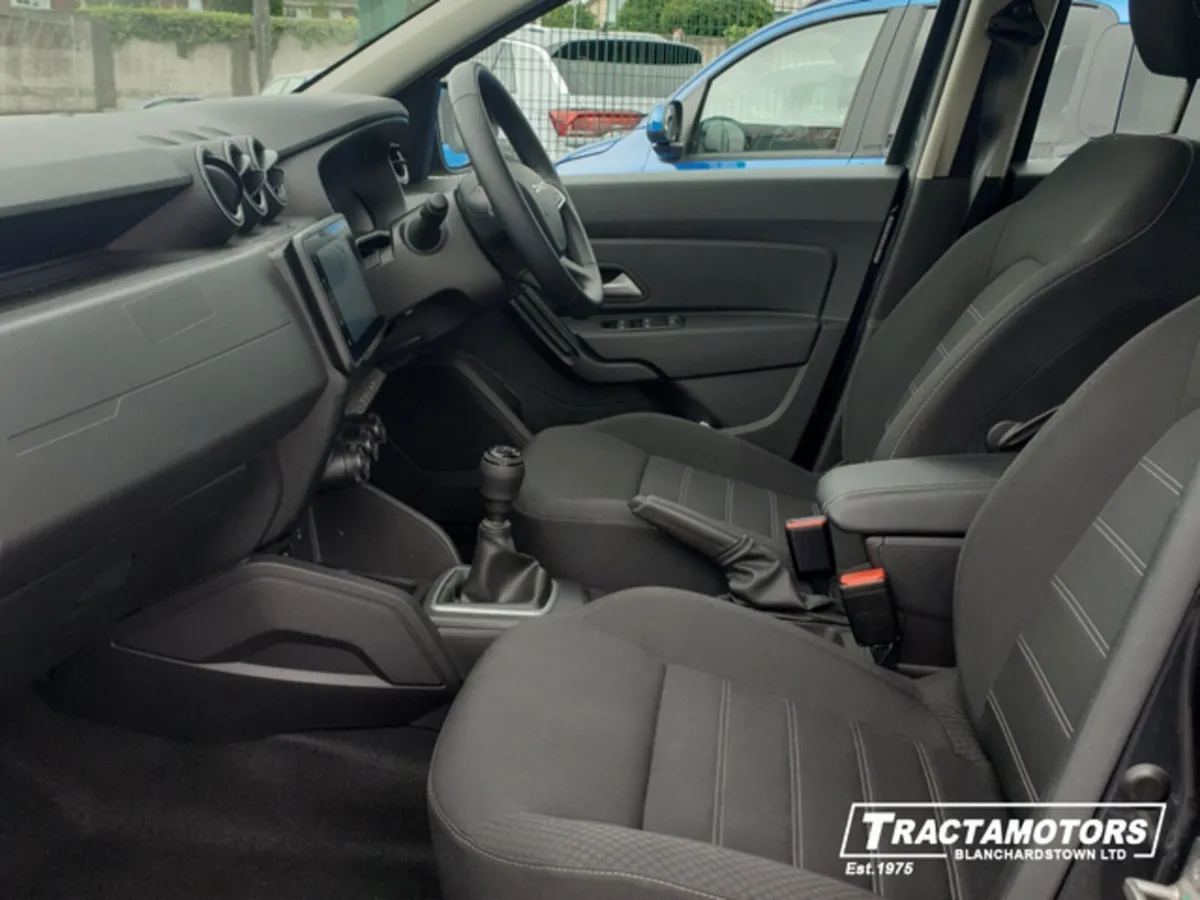 Dacia Duster EXPRESSION BLUE DCI 115 4X2 NB - Image 4