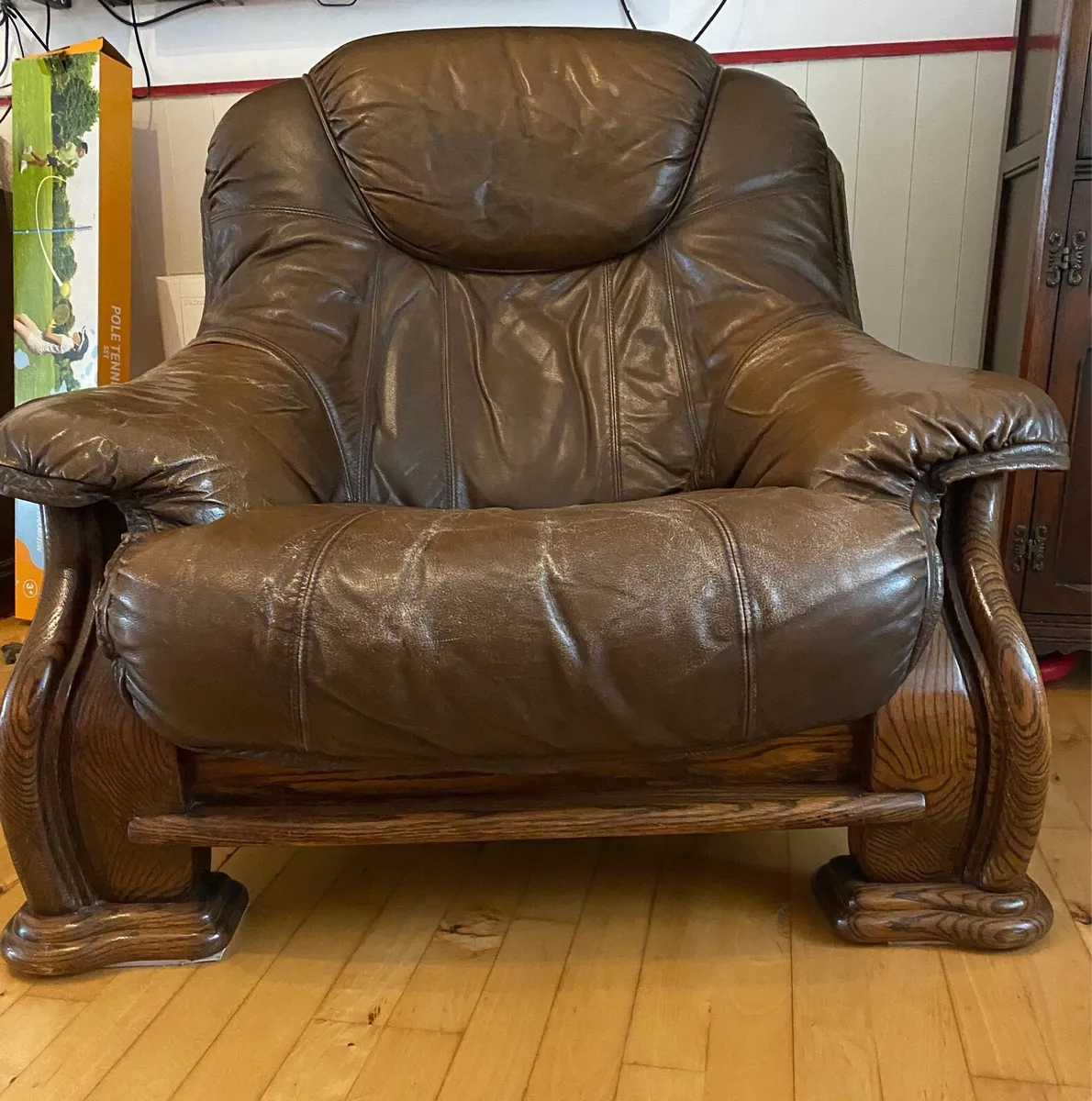 Armchair - Image 1