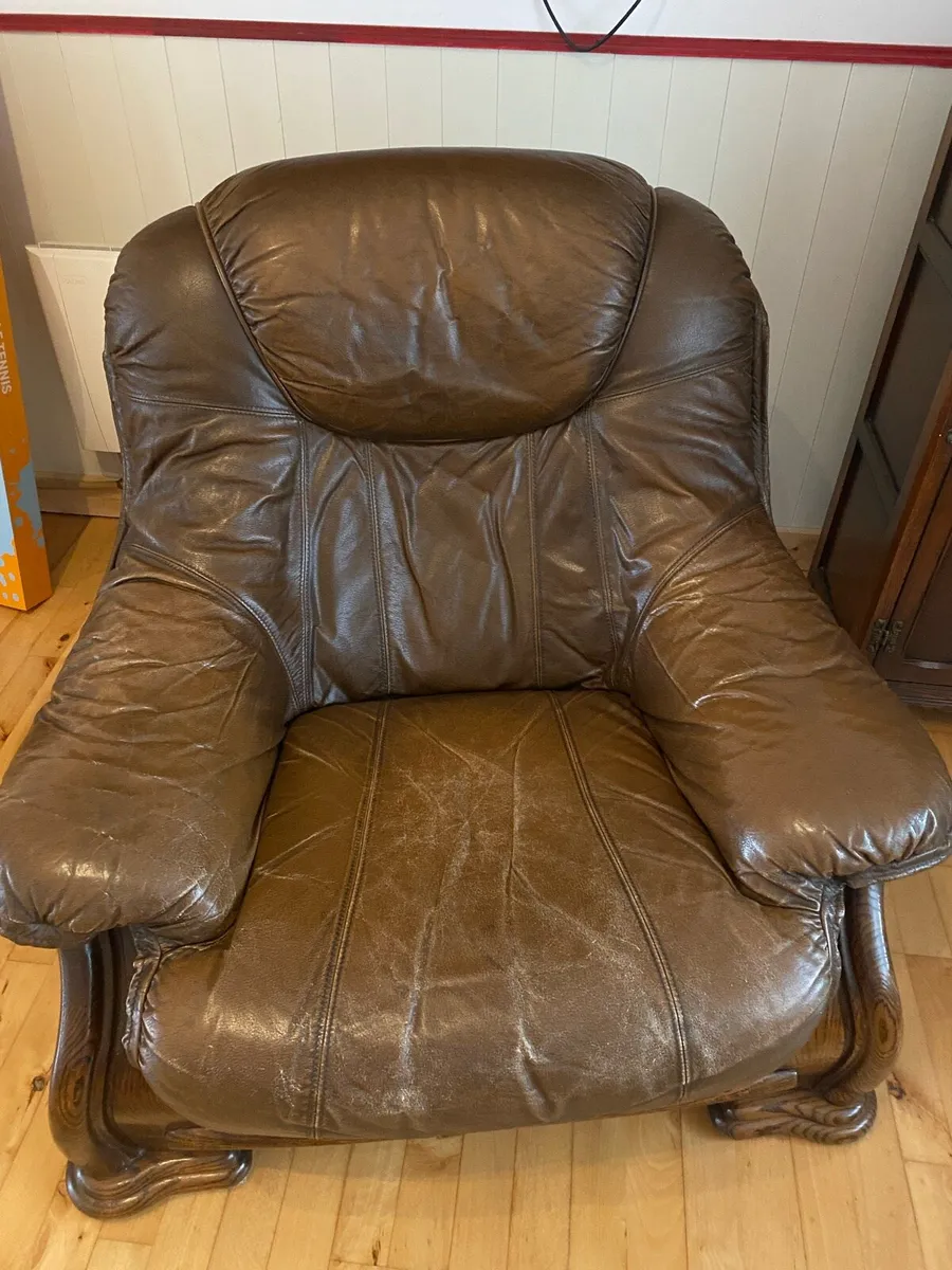 Armchair - Image 2