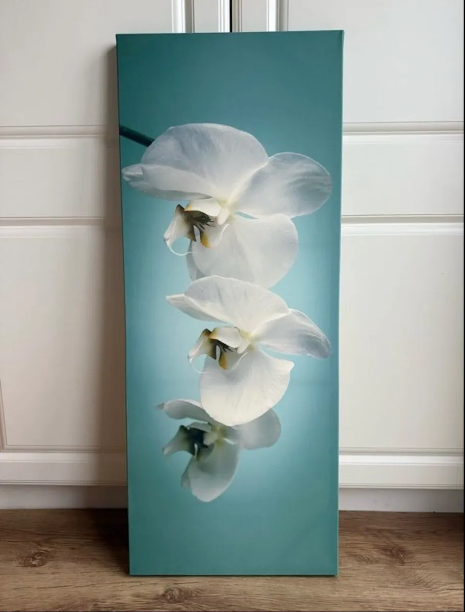 Flower canvas, like new, barely used - Image 1
