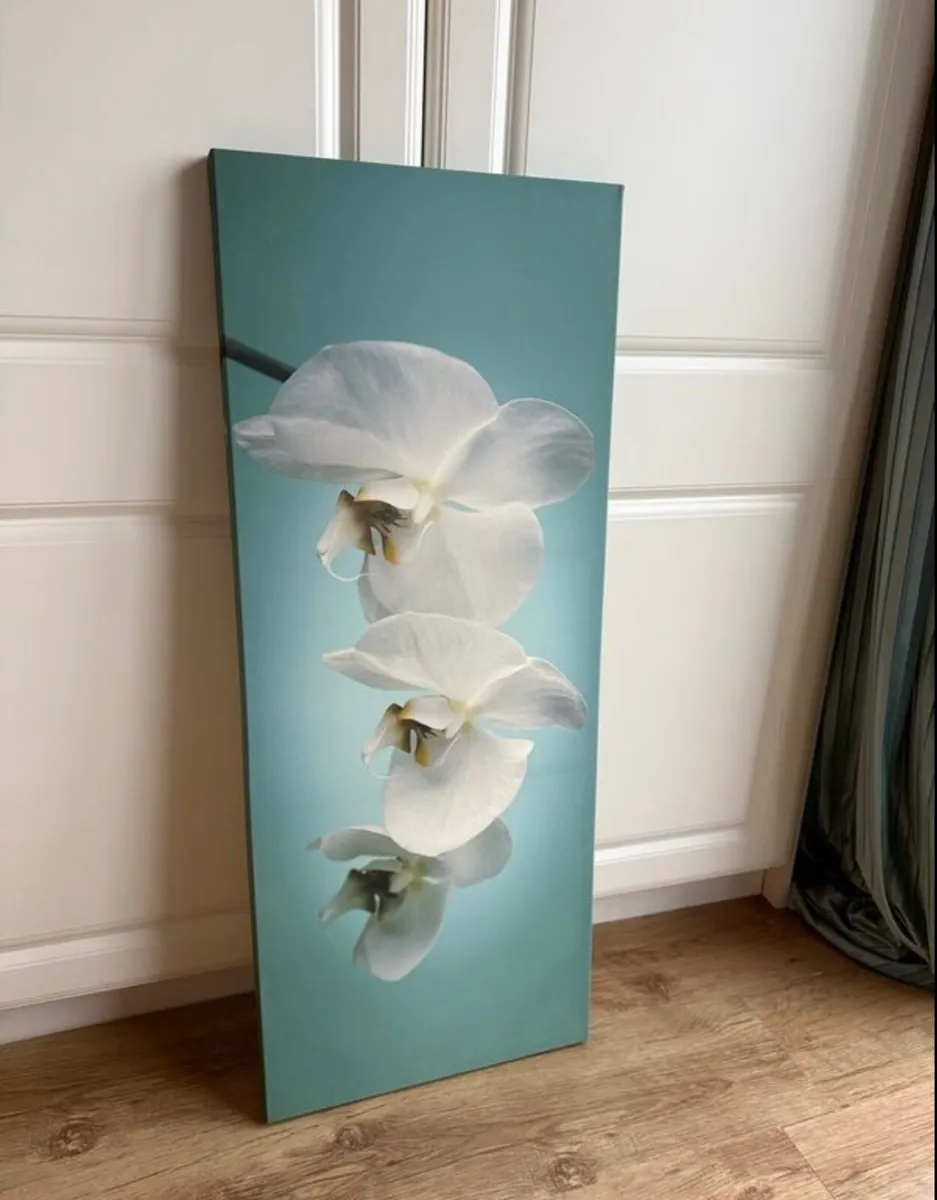 Flower canvas, like new, barely used - Image 2