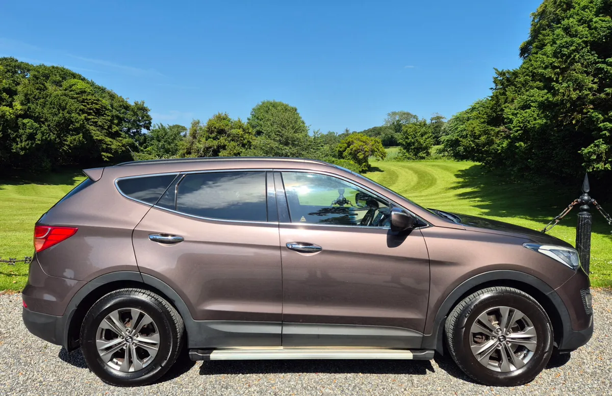 Hyundai Santa Fe 2014 - Image 4