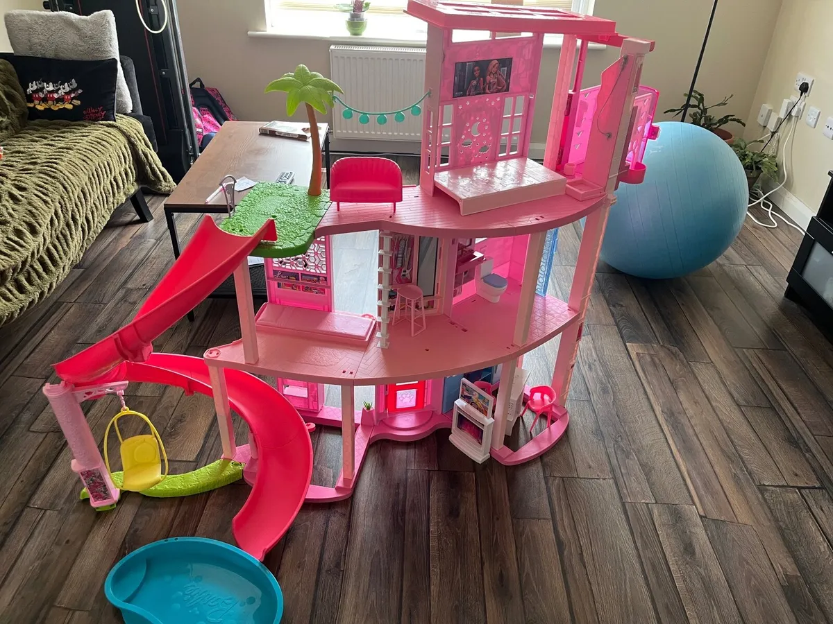 Toys - Image 1