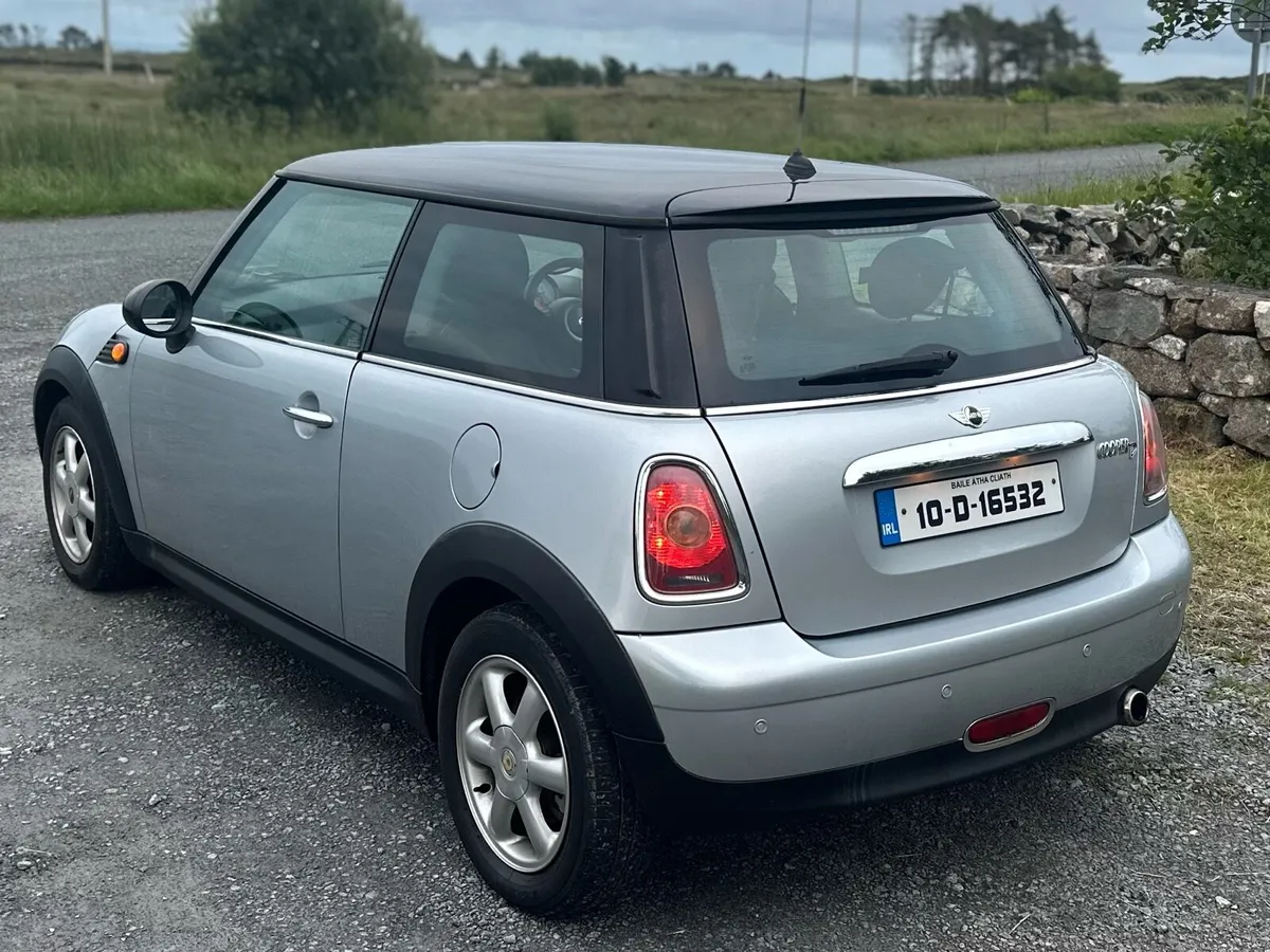 2010 Mini Cooper - Image 3