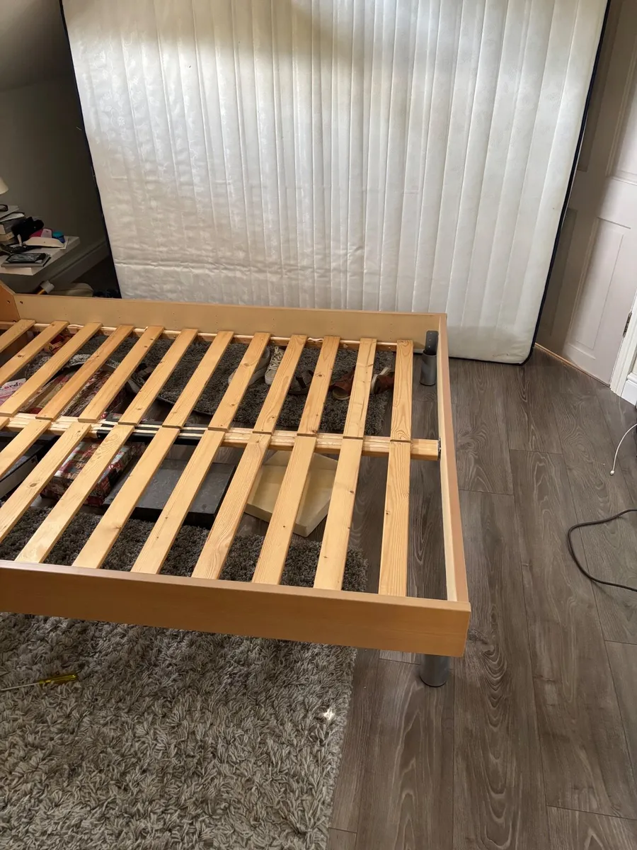 Bed - Image 1