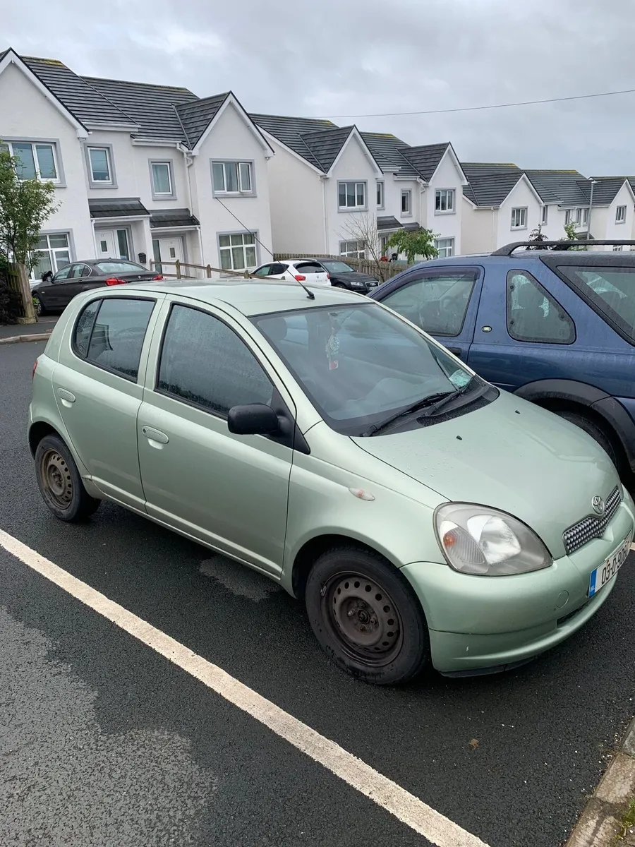 Toyota Yaris 2003 - Image 1