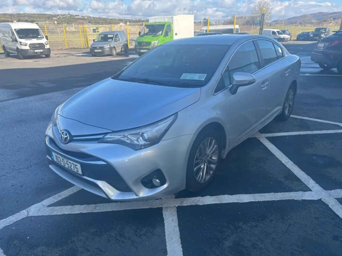 Toyota Avensis 2.0 D Luna 4DR - Image 4