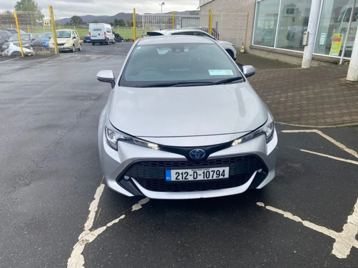 Toyota Corolla Hybrid Luna H/B 4DR Auto A - Image 3