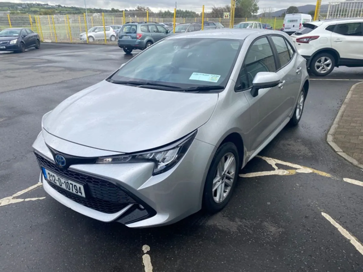 Toyota Corolla Hybrid Luna H/B 4DR Auto A - Image 4