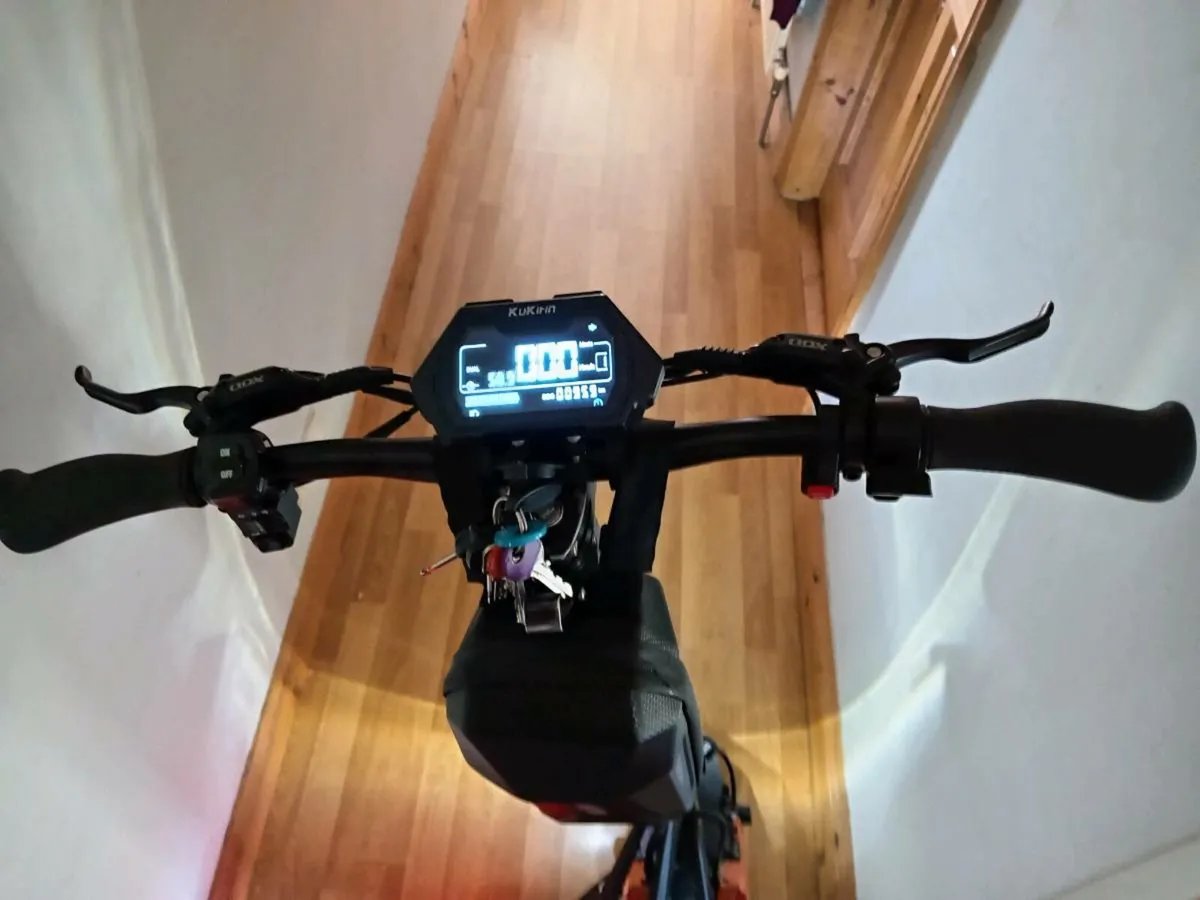 ELECTRIC SCOOTER KUKIRIN G3 PRO EXTRAS TRADE IN - Image 4