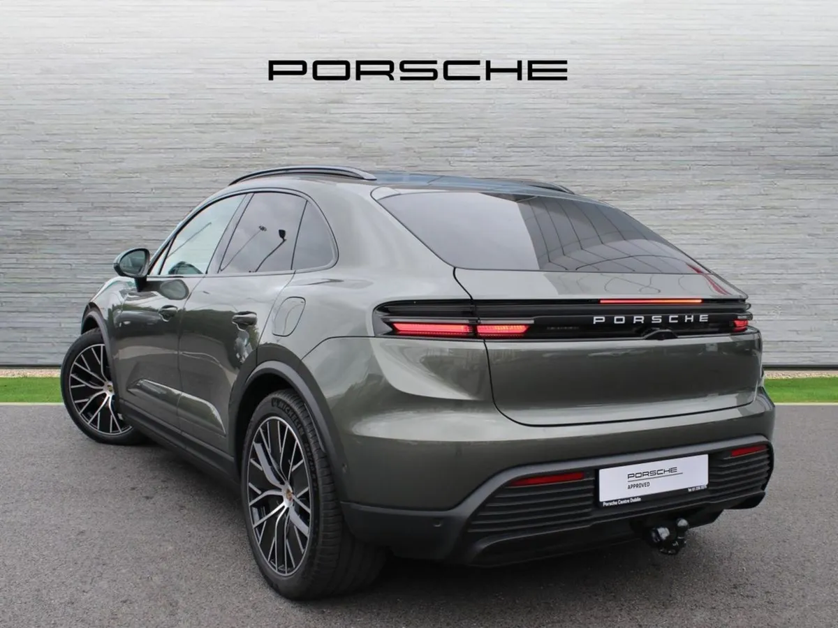 Porsche Macan 4 Electric - Image 3