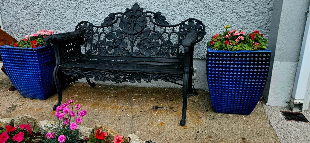 CAST IRON BENCH - Image 3