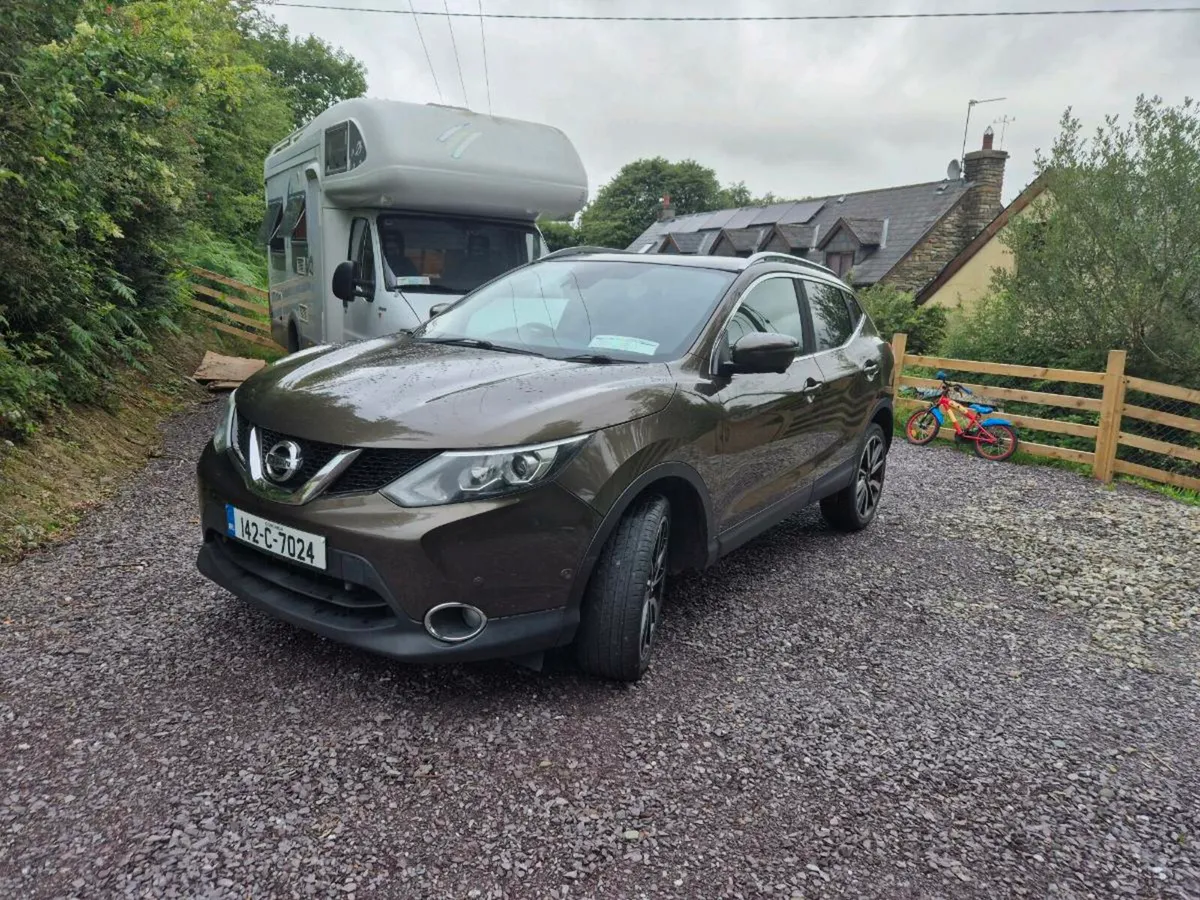 14 Nissan Qashqai Tekna ..Top Spec - Image 2