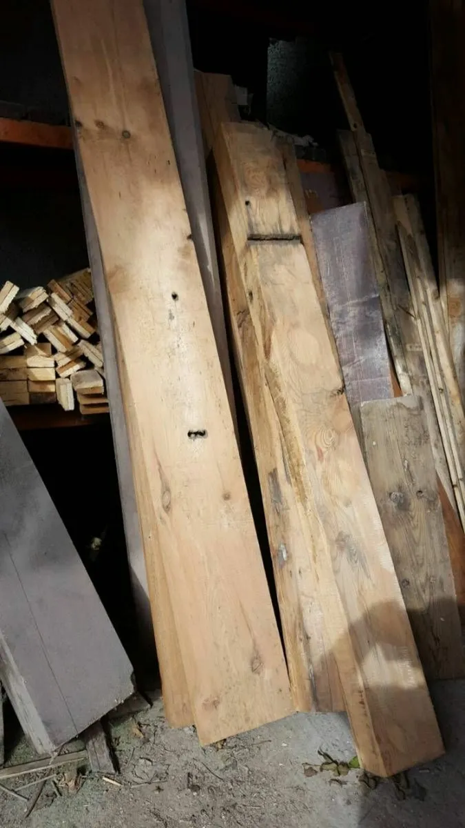 Pitch Pine Beams & Corbels - Image 1
