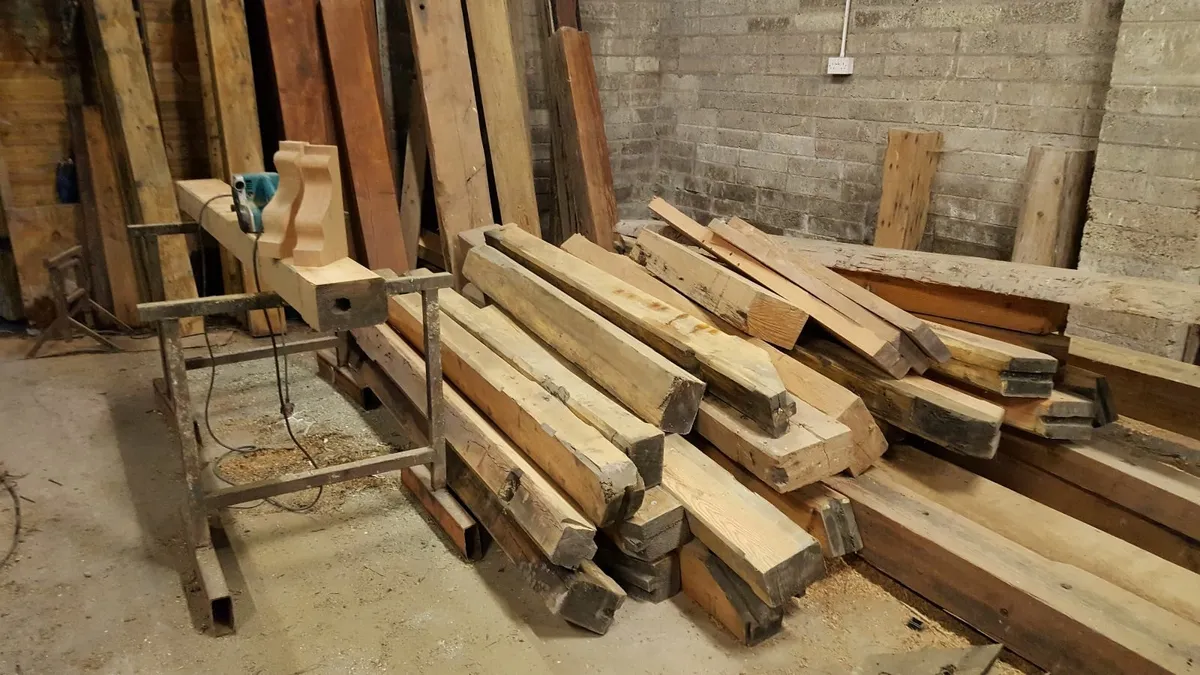 Pitch Pine Beams & Corbels - Image 3