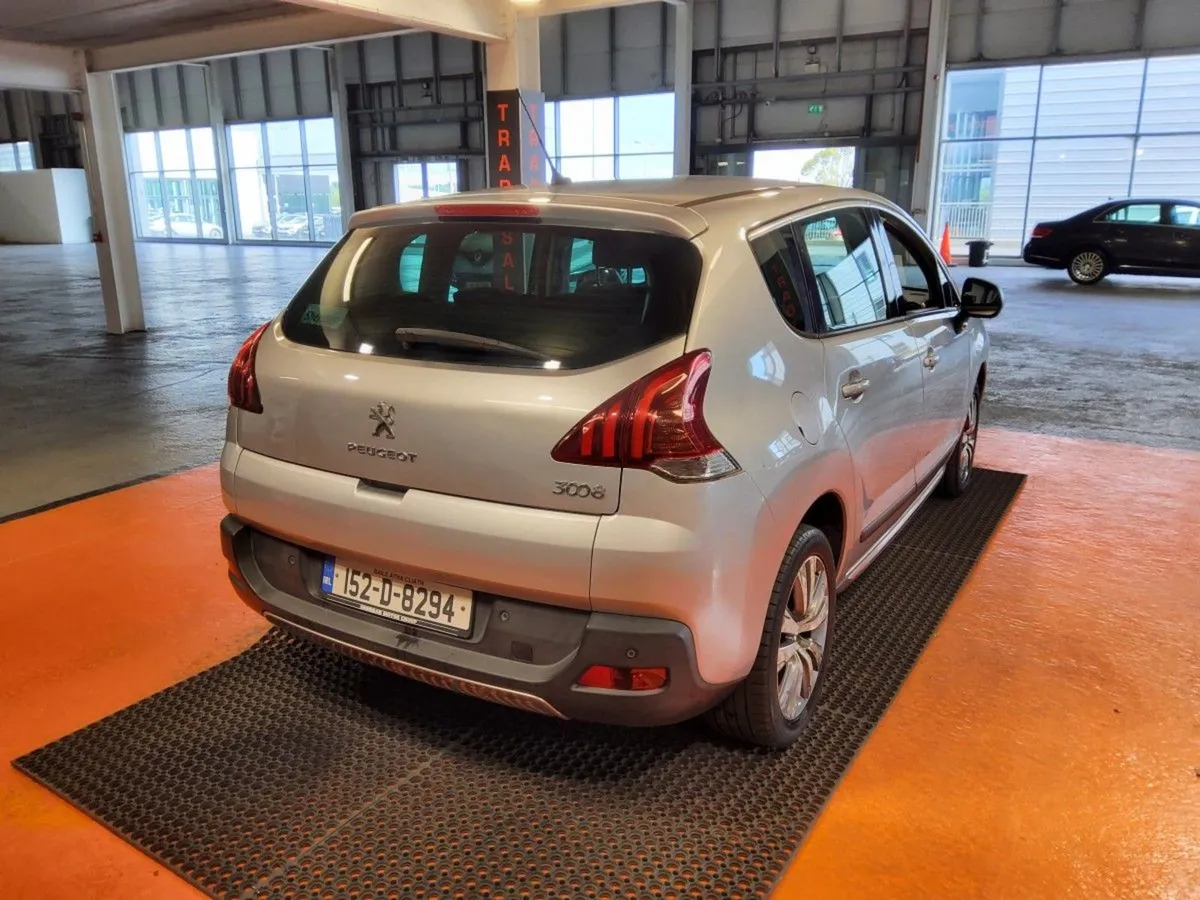 Peugeot 3008 1.6 Hdi 115 bhp Active - Image 3