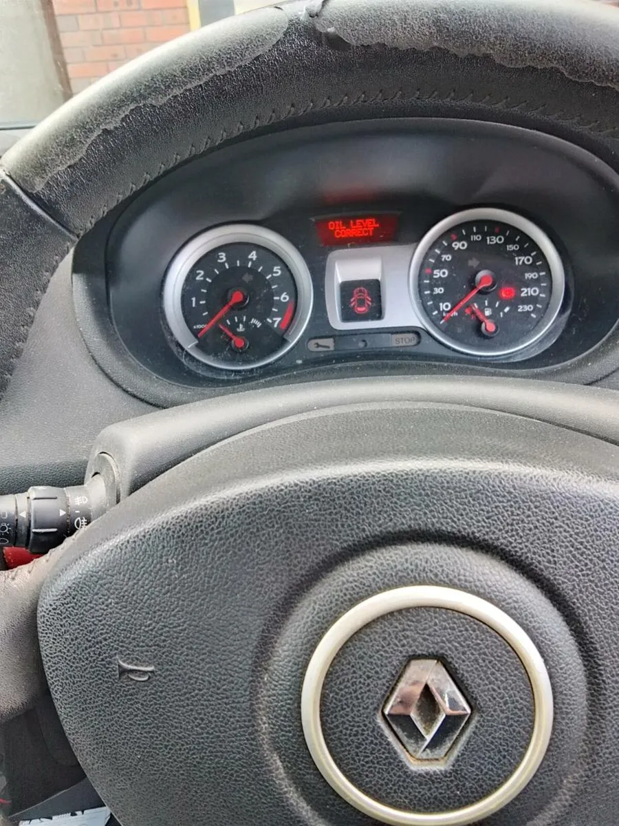 08 Renault Clio - Image 3