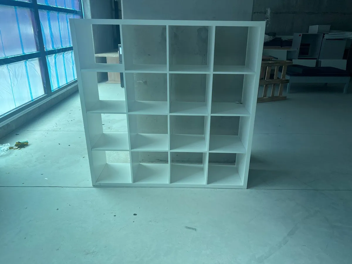 Shelving unit