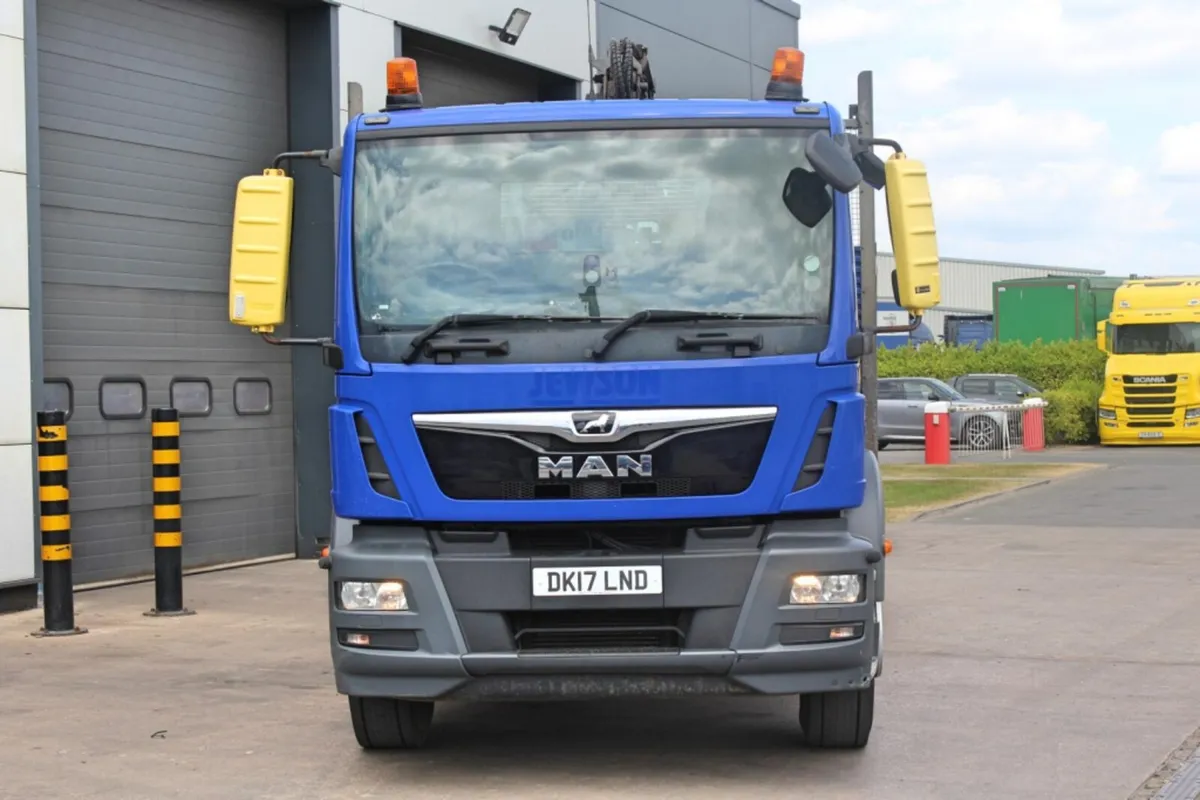 2017 MAN TGM 18-250 DROPSIDE WITH BRICK GRAB - Image 2