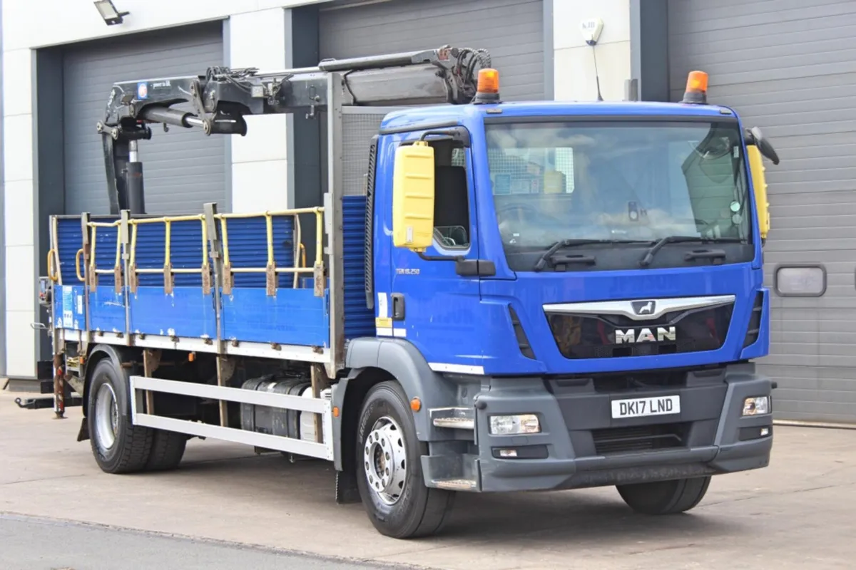 2017 MAN TGM 18-250 DROPSIDE WITH BRICK GRAB - Image 1