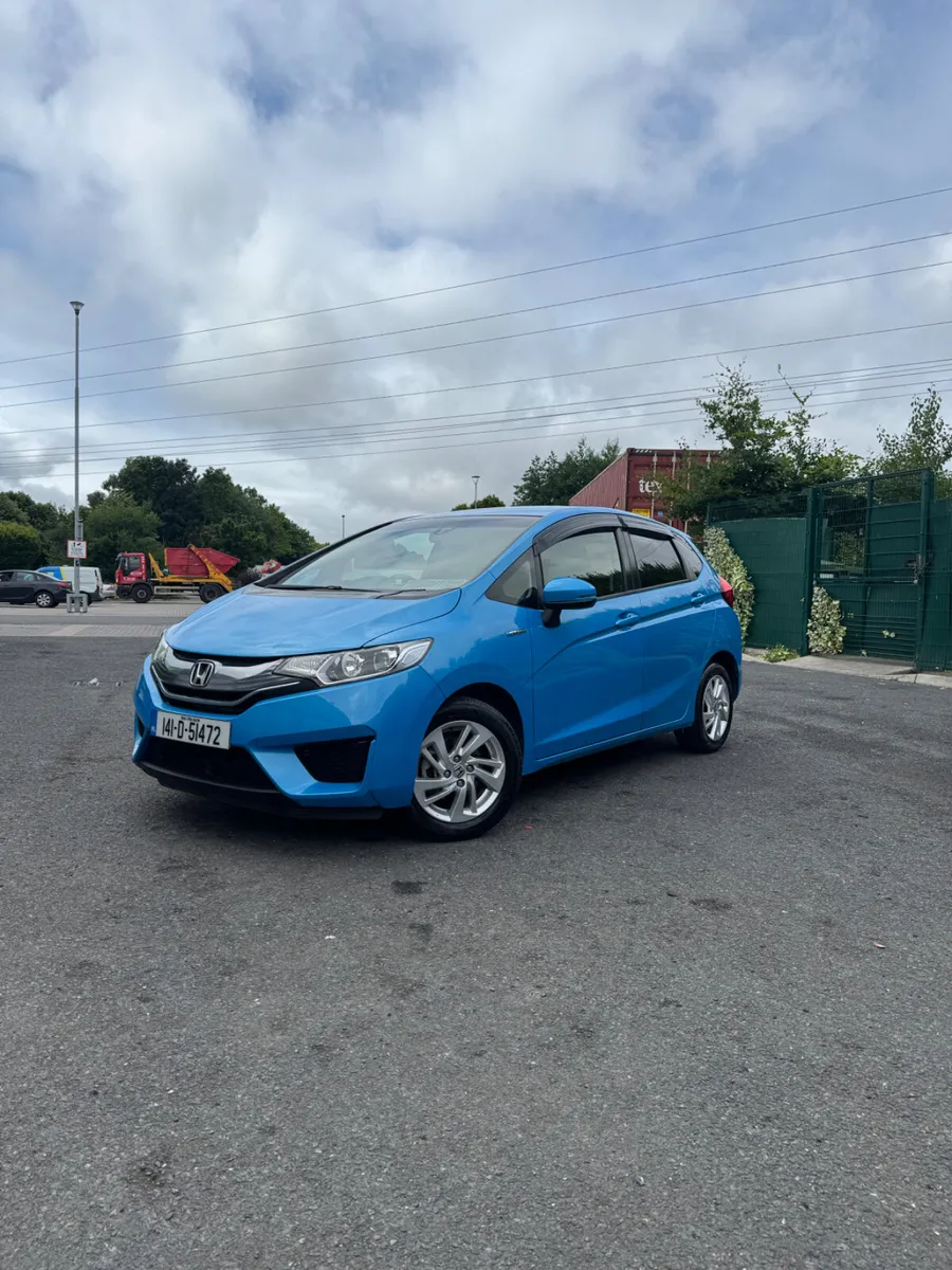 Honda Fit 1.5 Hybrid Fresh NCT - Image 2