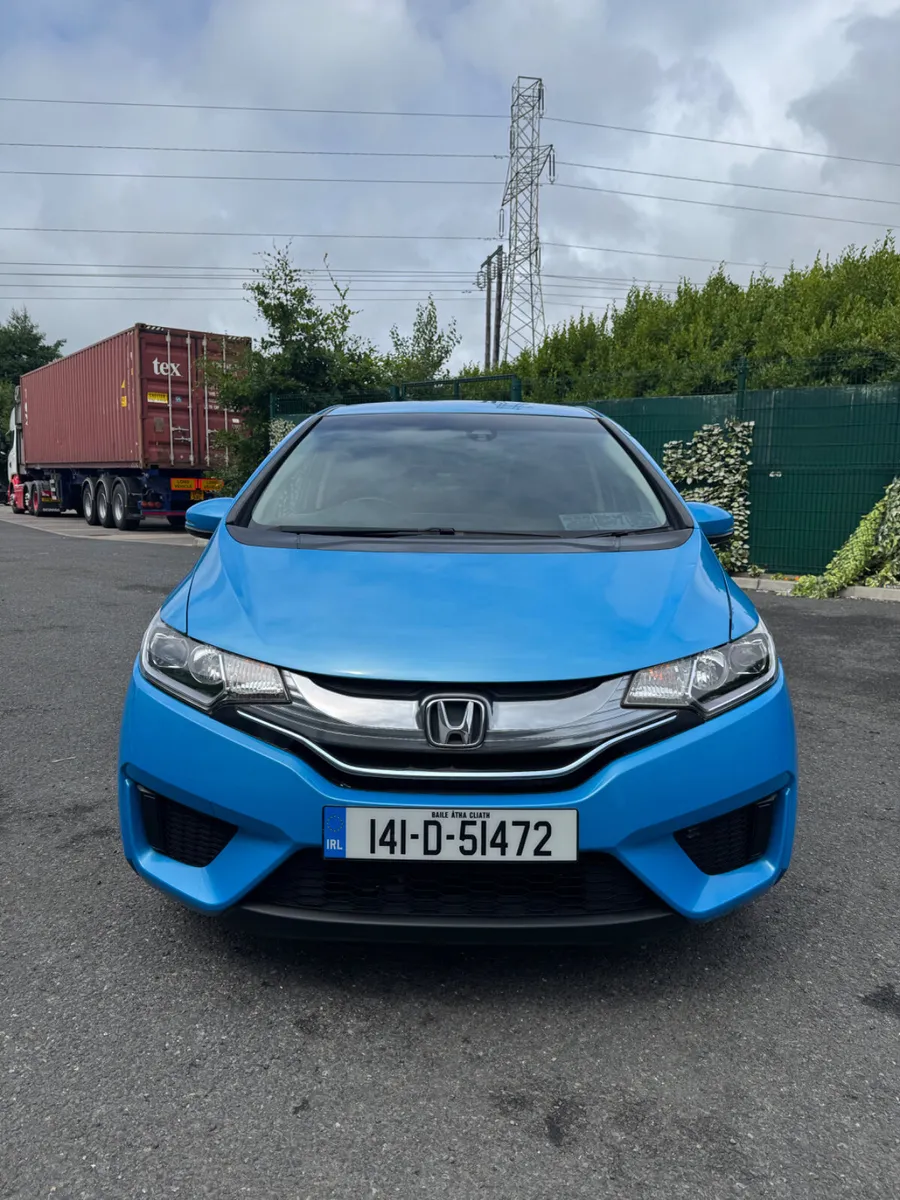 Honda Fit 1.5 Hybrid Fresh NCT - Image 3