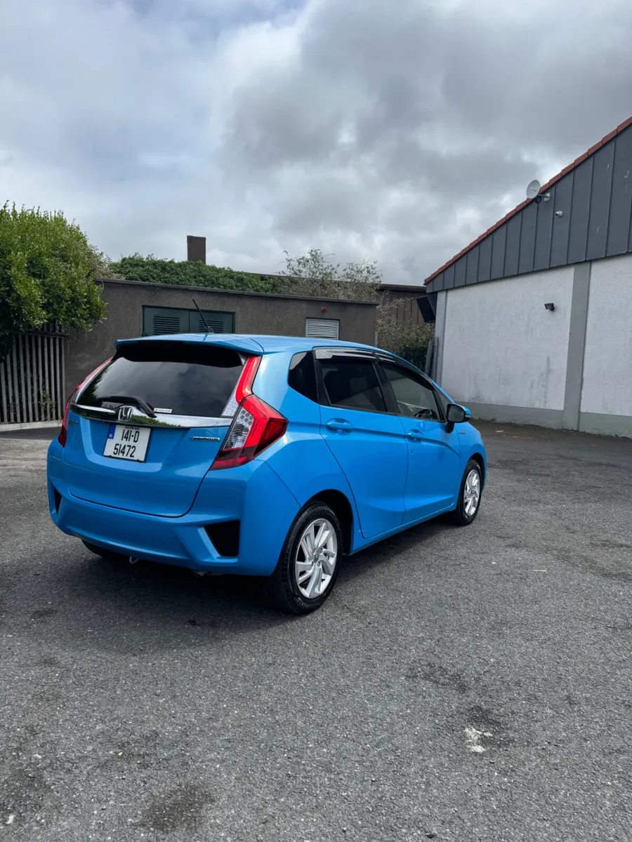 Honda Fit 1.5 Hybrid Fresh NCT - Image 4