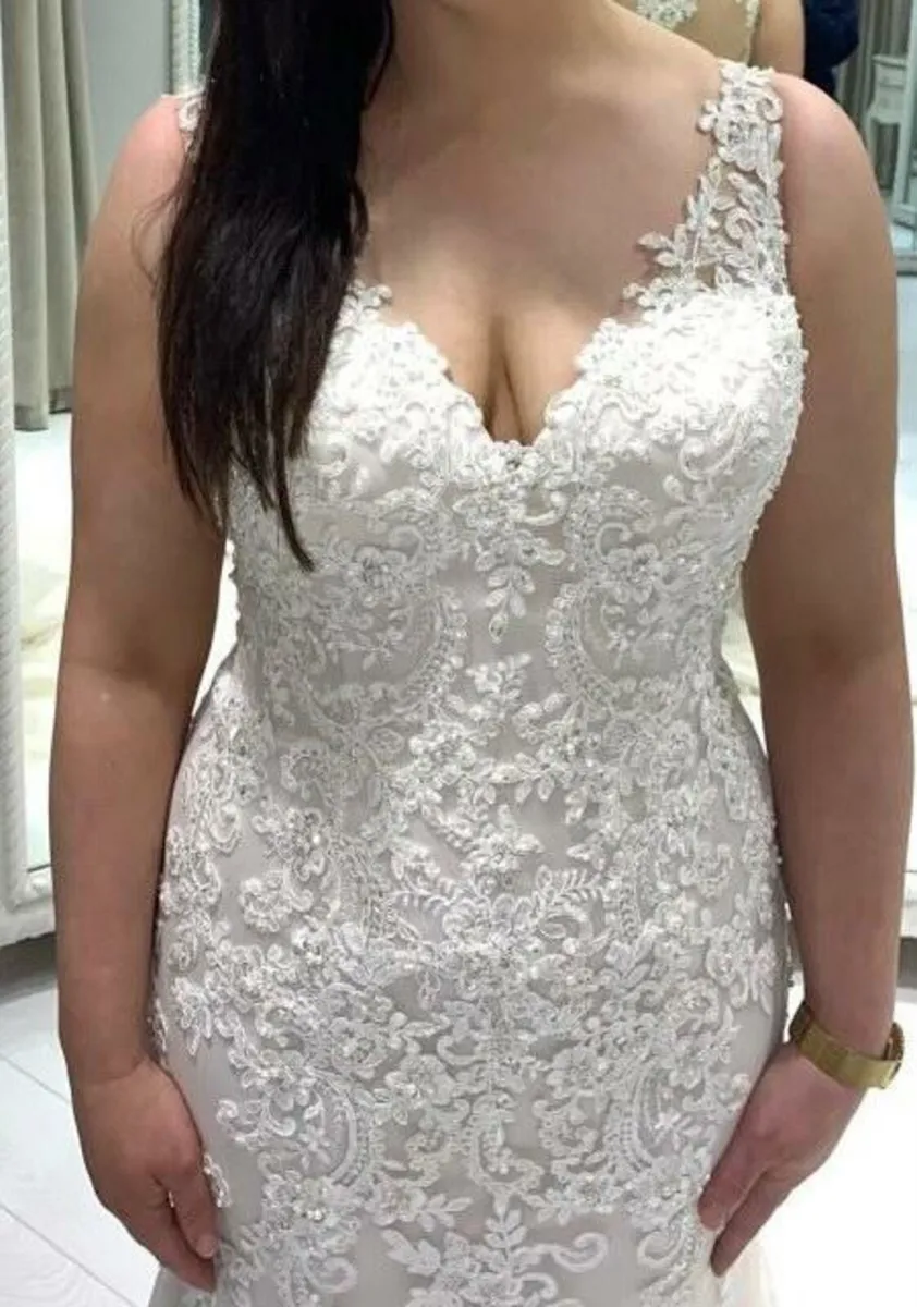 Brand New Wedding Dress with tags - Image 4