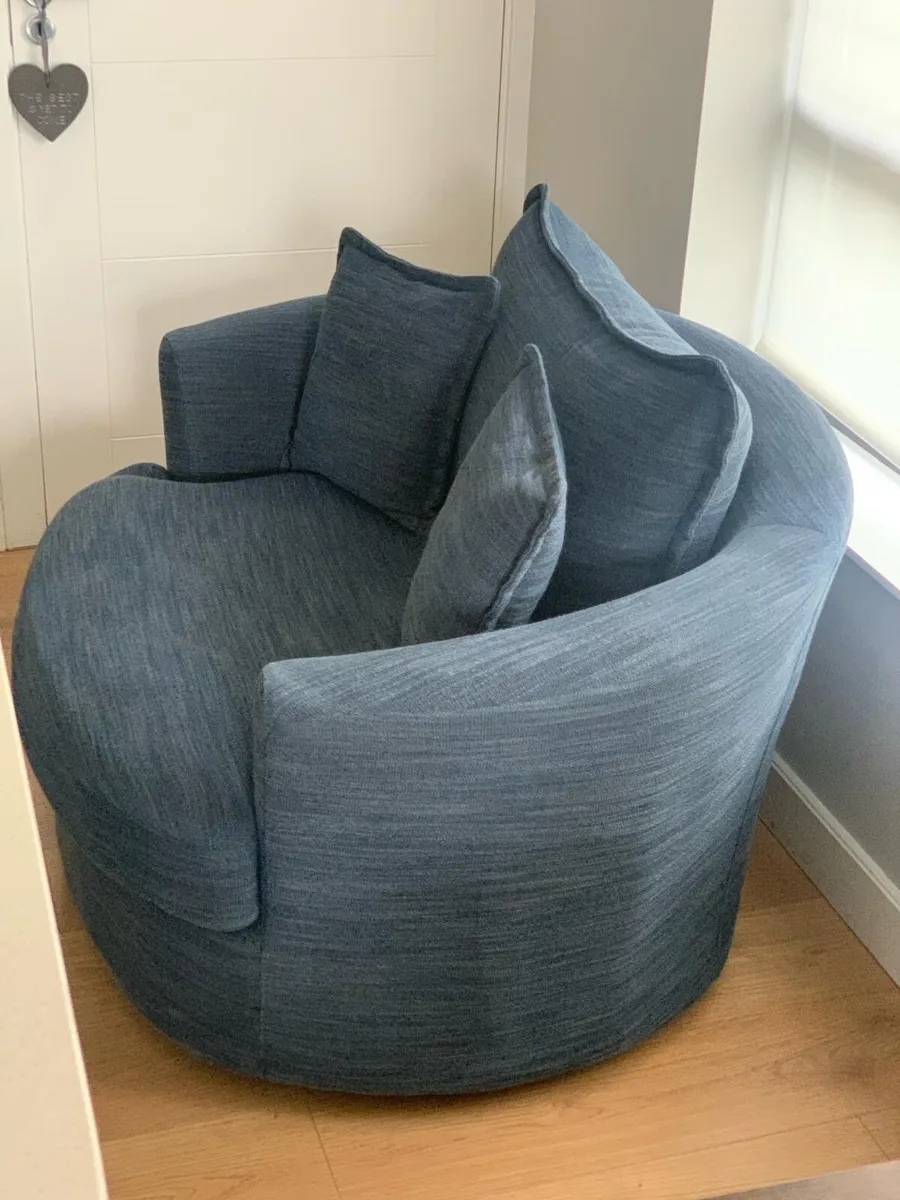 Cuddler Couch - Image 3