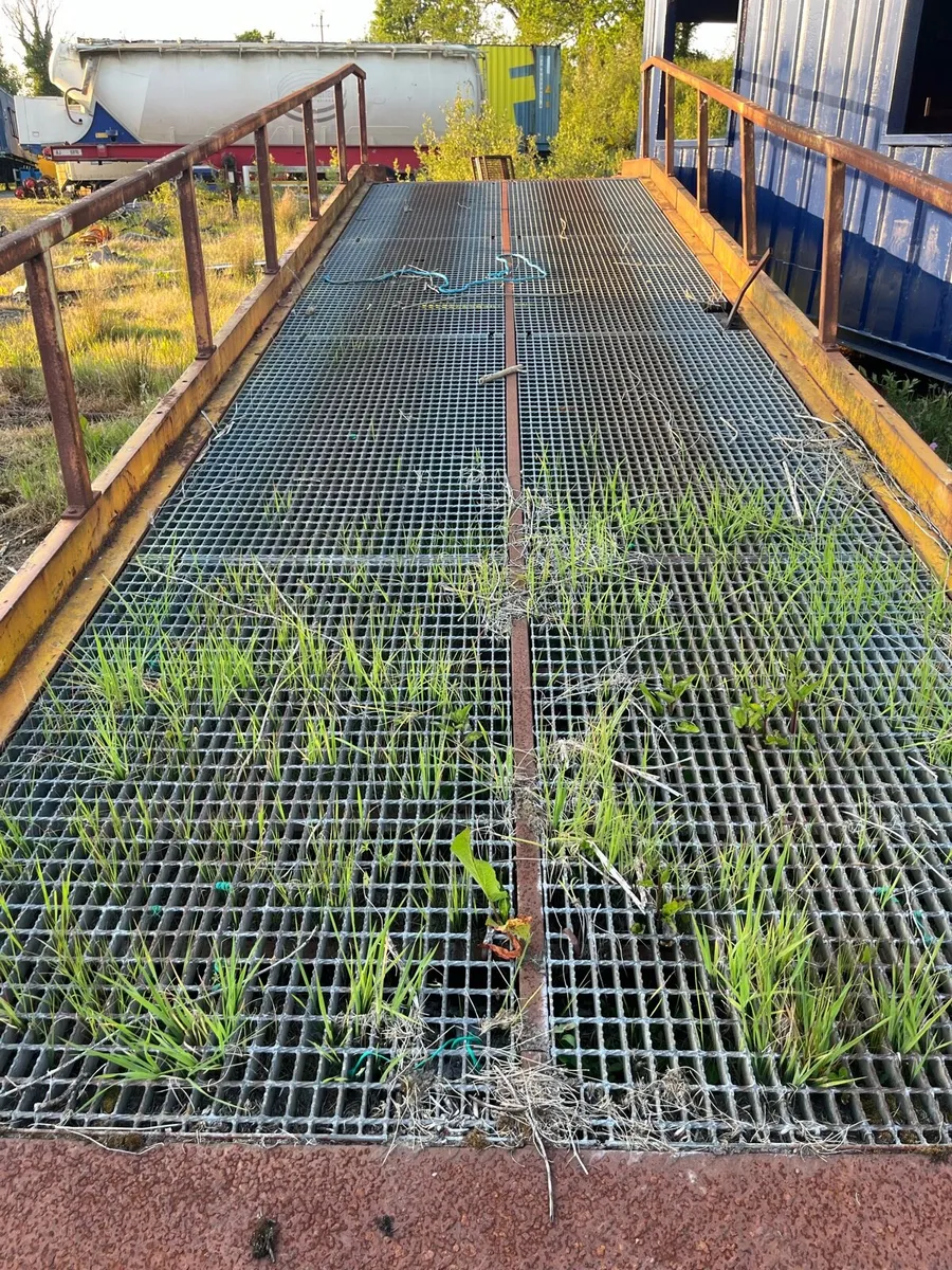 Loading Ramp - Image 3
