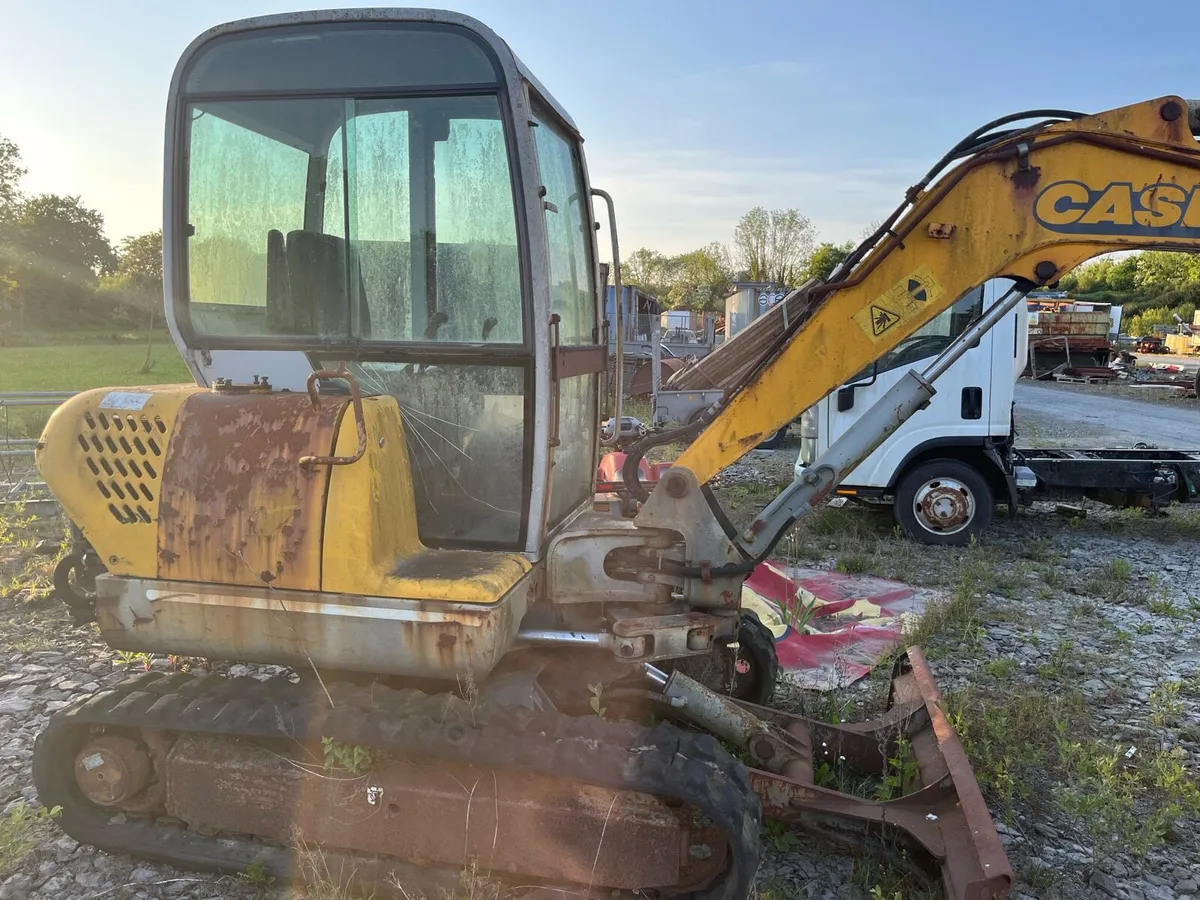 Mini digger - Image 2
