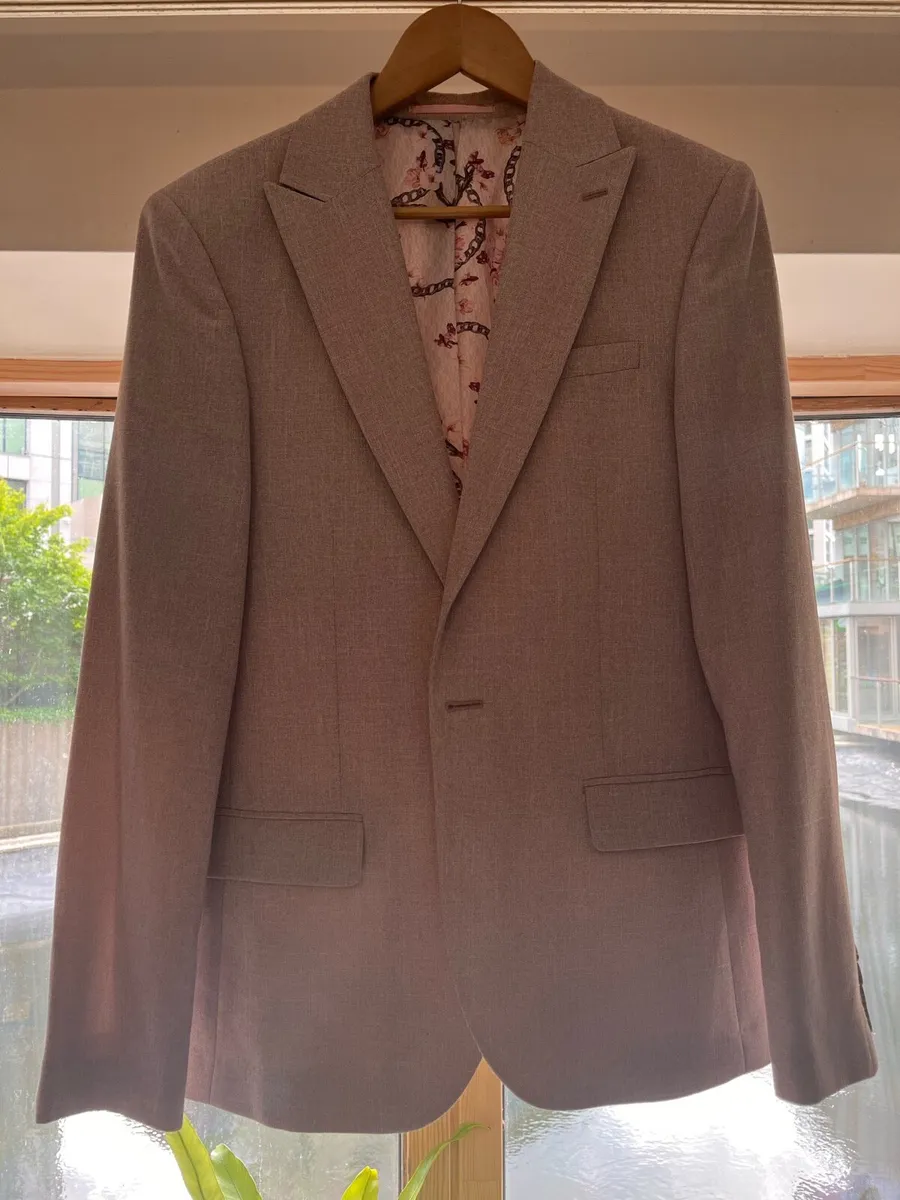Men’s Pink Suit - Image 1