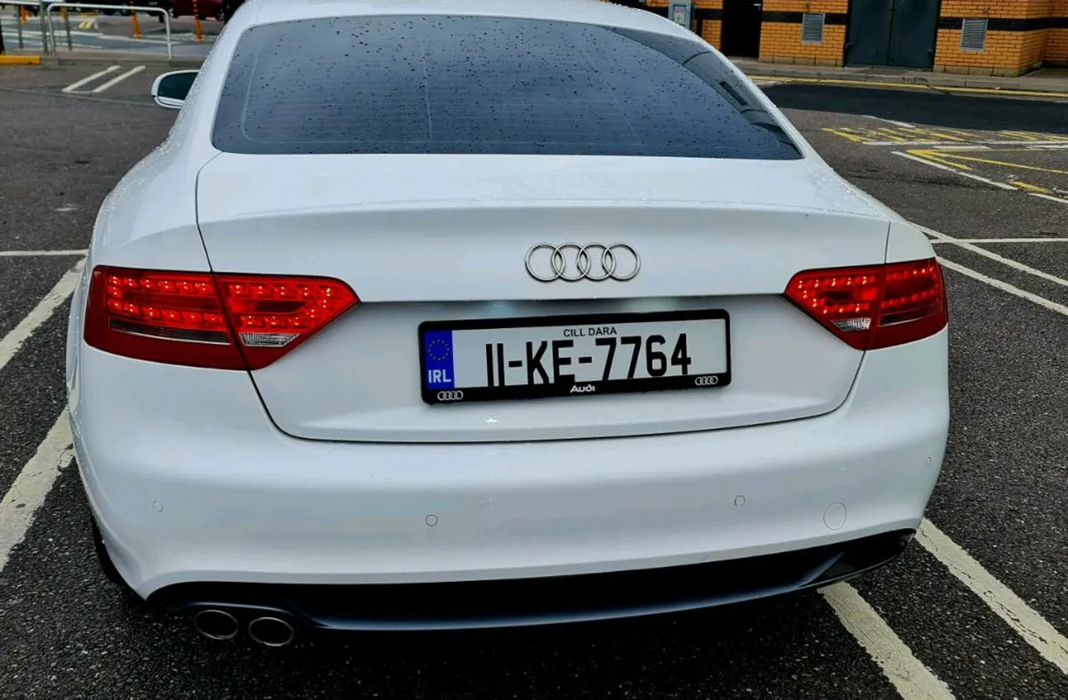 Audi A5 2011 - Image 2