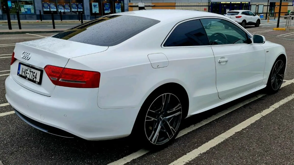 Audi A5 S-Line Coupe 2011 - Image 2
