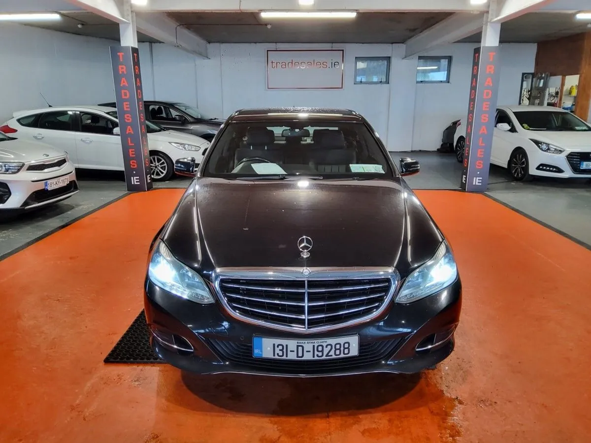 Mercedes-Benz E-Class E 200 CDI BE Elegance A/T - Image 1