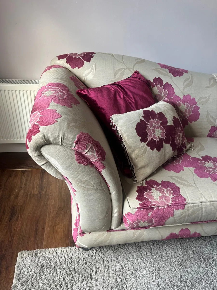 Sofa - Image 3